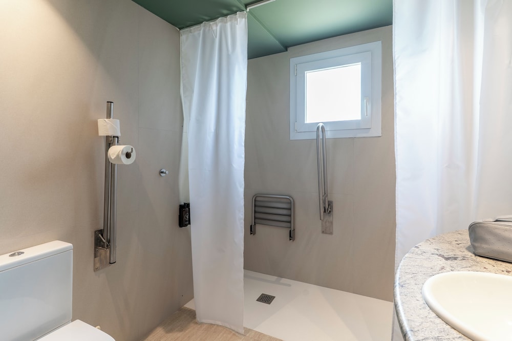 Superior Double Room - Photo 11