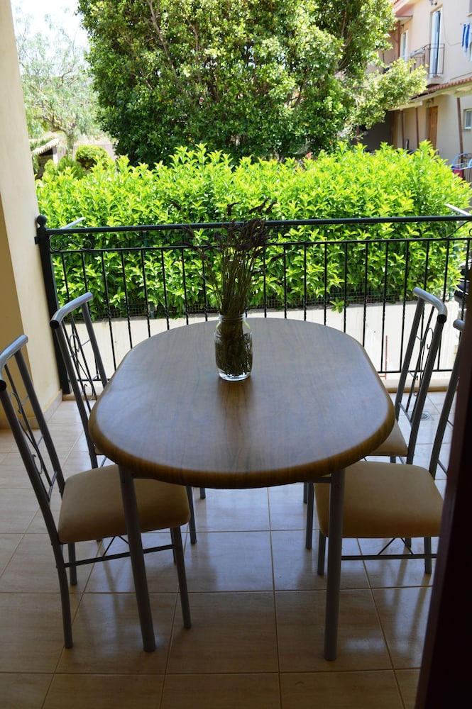 Panoramic Apartment, 1 Queen Bed with Sofa bed, Terrace, Sea View photo 2