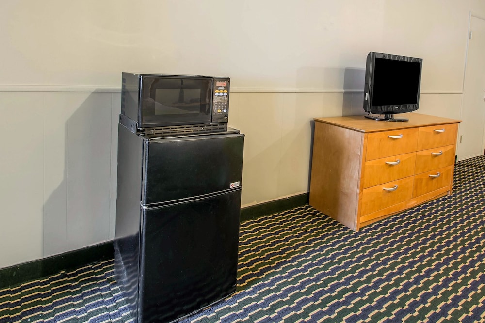 Suite, 2 Double Beds, Non Smoking - Photo 7