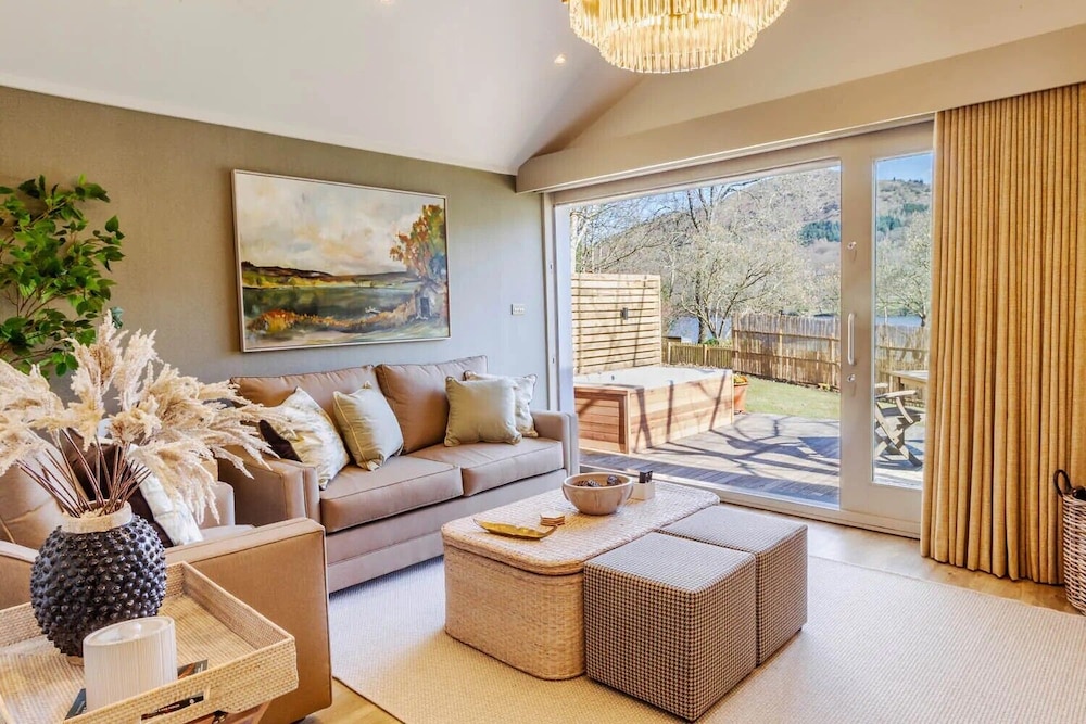 Deluxe Studio Suite photo 2