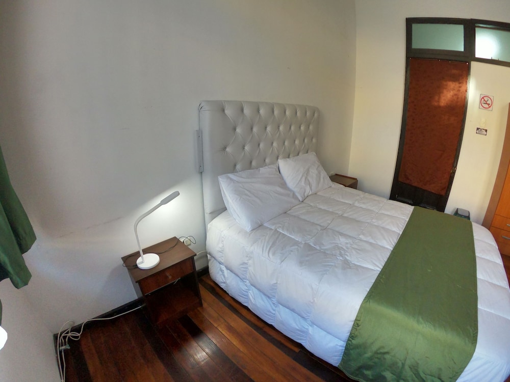 Deluxe Room, 1 Bedroom photo 2