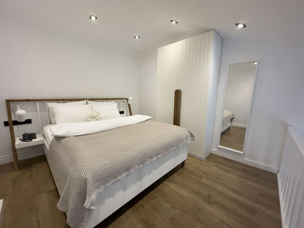 Business Room, Sea View, Beachside photo 2