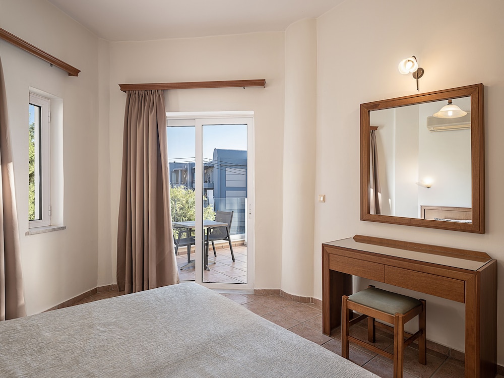 Quadruple Apartment