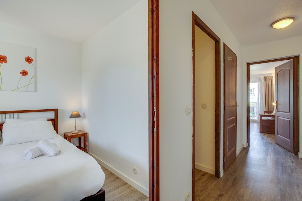 Apartment, 2 Bedrooms (6 pax) photo 2