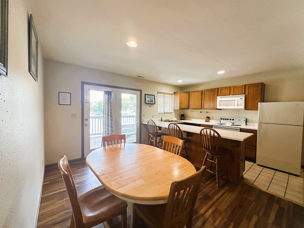 Standard Apartment - Photo 6