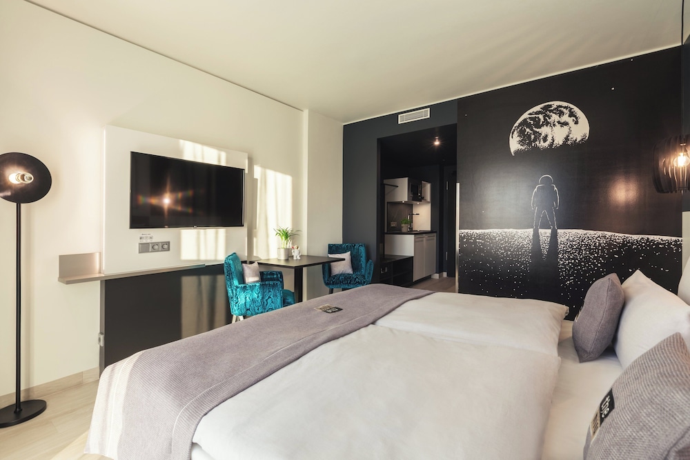 Premium Room - Photo 3
