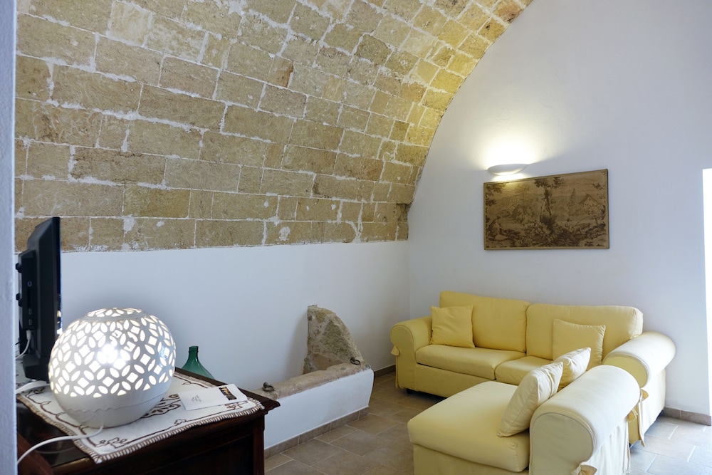 Panoramic Apartment, Patio, Garden View photo 2