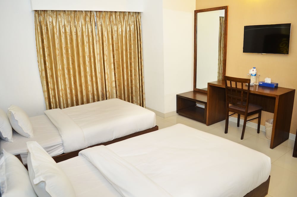 Deluxe Twin Room photo 3