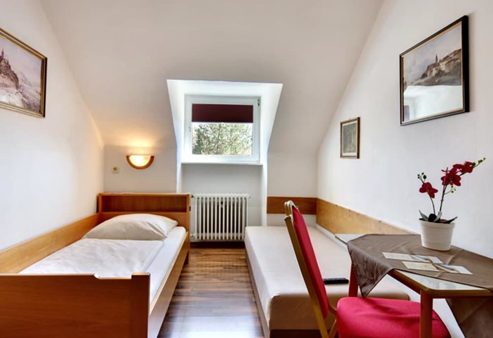 Junior Twin Room