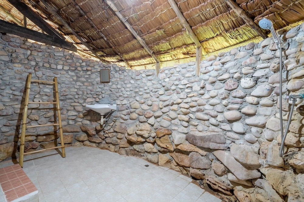 Standard Room - Photo 17