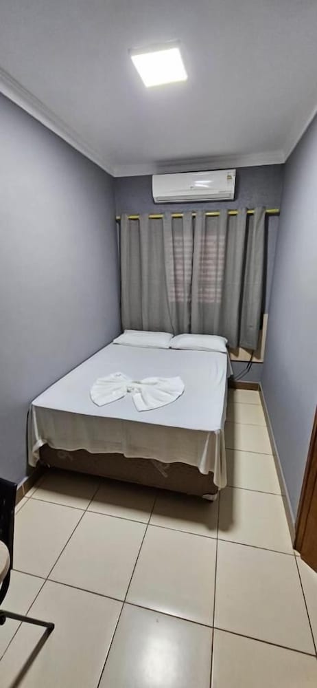 Standard Twin Room photo 2