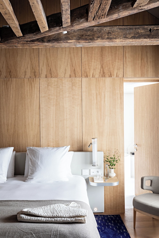 Suite, Multiple Beds (Chapelle) photo 2