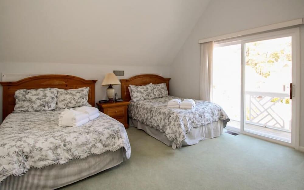 Cottage, Multiple Beds, Balcony, Golf View photo 1