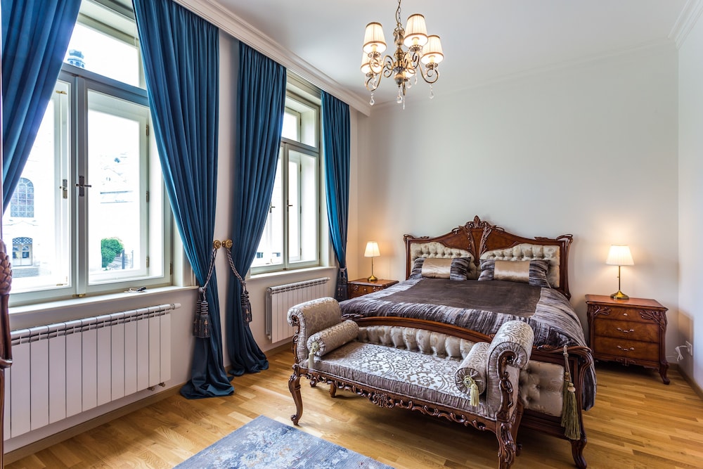 Luxury Apartment, 1 Bedroom, Hot Tub, River View photo 2