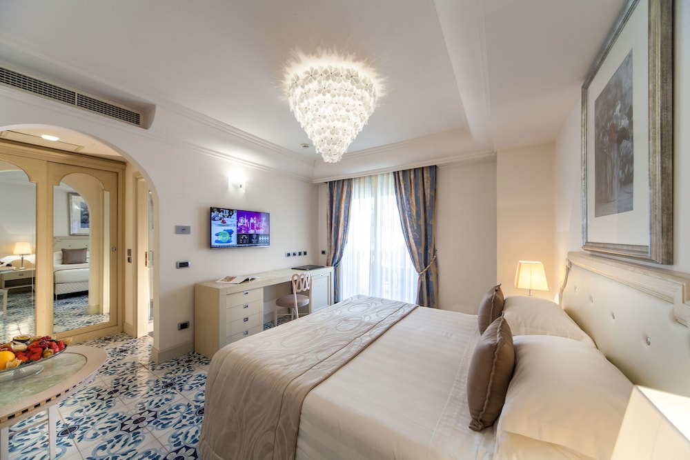 Classic Double Room Single Use, Sea View