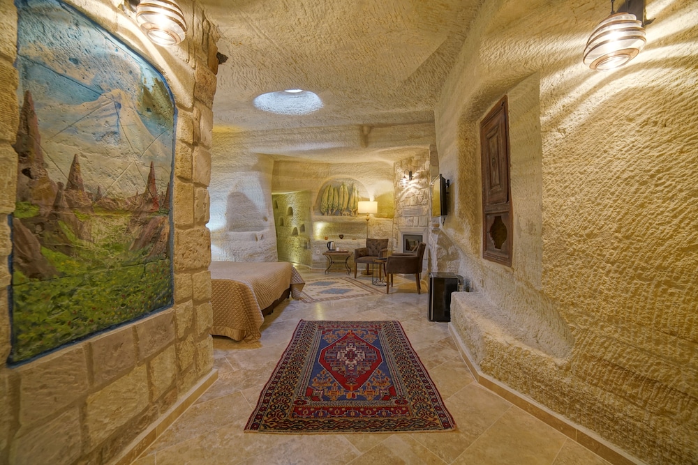 Cave Suite Agil Room photo 1