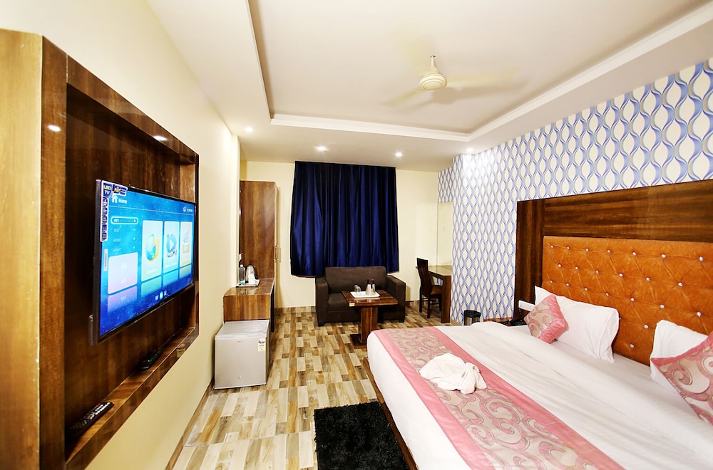 Super Deluxe Room