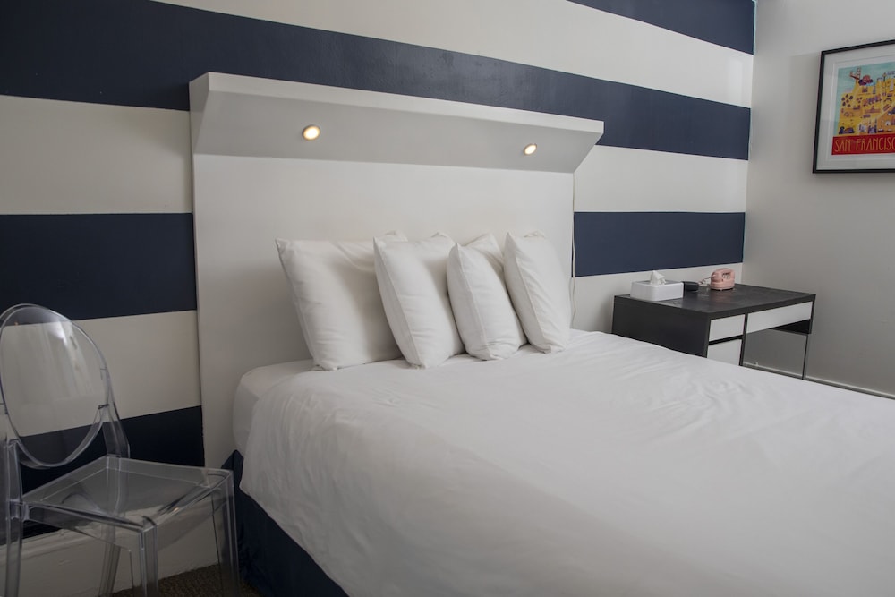 Standard Double Room, Ensuite - Photo 8
