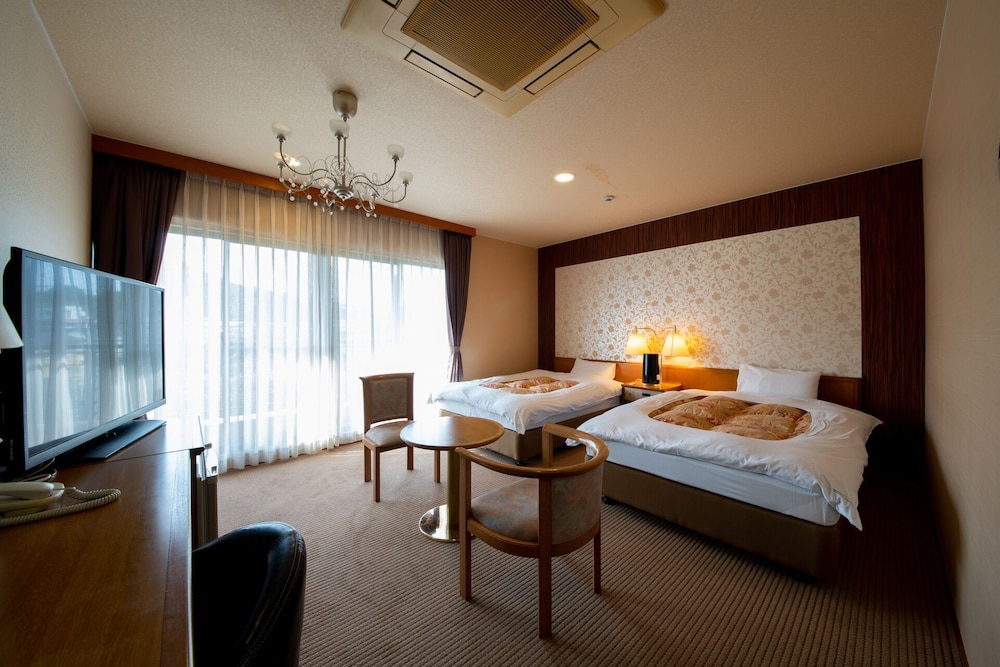 Twin Bedroom with Semi-Open-Air Bath photo 3