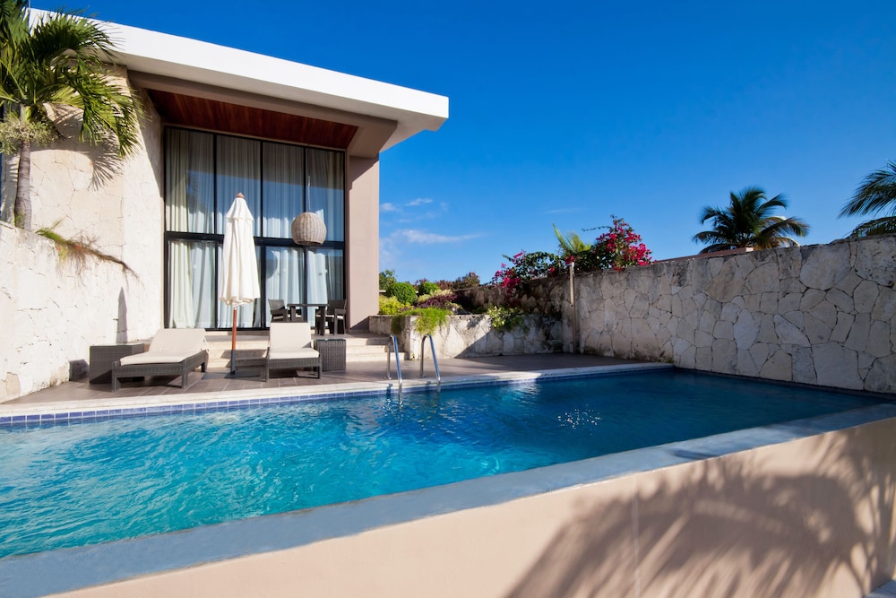Privileged Duplex Suite & Swimming Pool