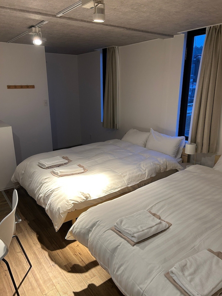 Premier Twin Room, 2 Double Beds, Non Smoking