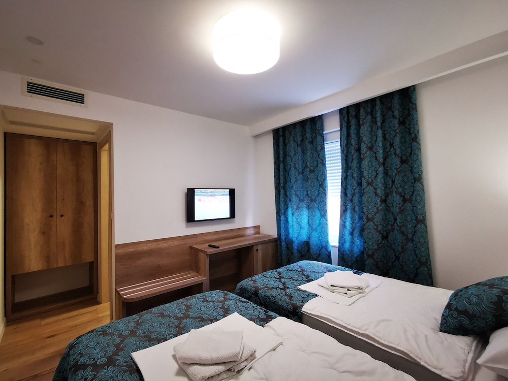 Standard Triple Room photo 1