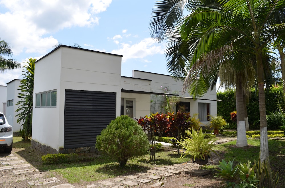 Family Chalet, 4 Bedrooms, Private Pool, Garden Area photo 1