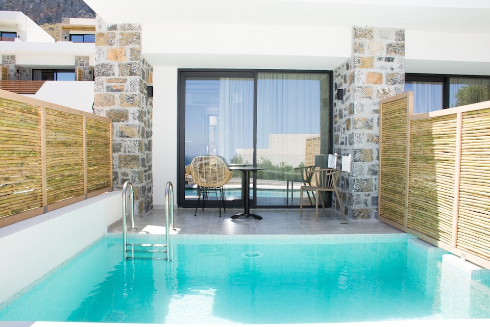 Junior Suite, Private Pool - Photo 6