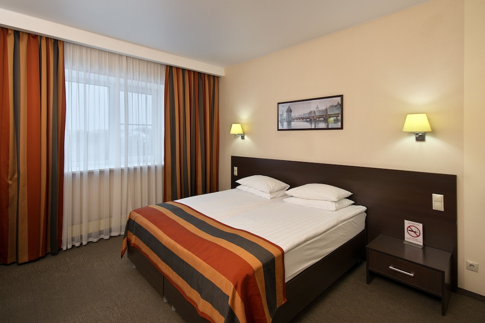 Standard Double or Twin Room photo 3