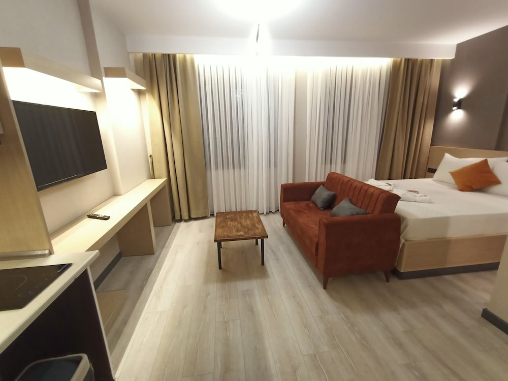 Deluxe Studio, 1 Double Bed, Non Smoking photo 1