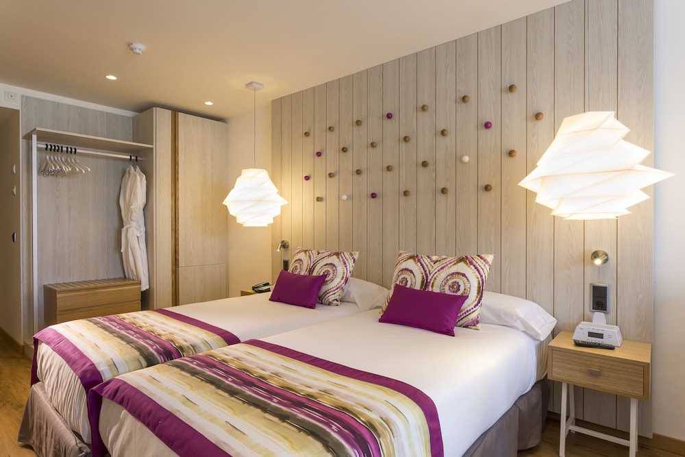 Superior Room (2 + 2)