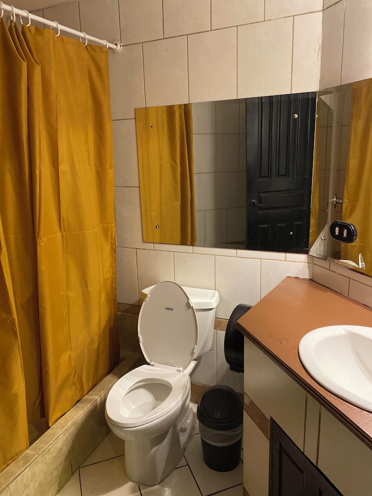 Double Room with Private Bathroom photo 3