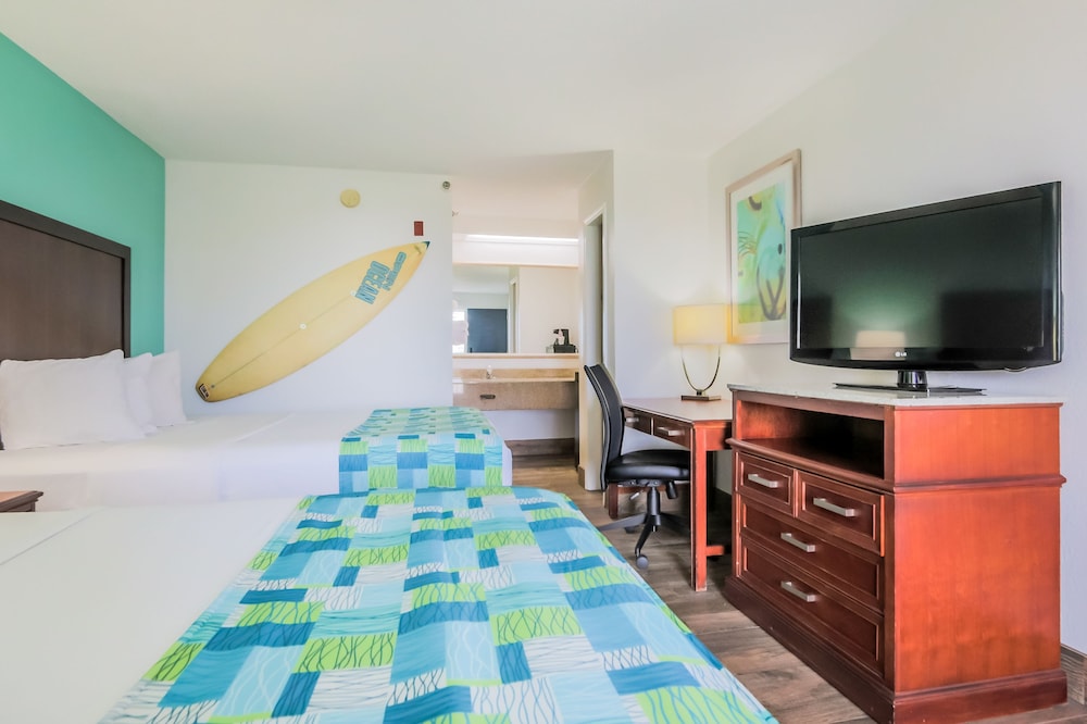 Basic Room, 2 Queen Beds, Ground Floor - Photo 1