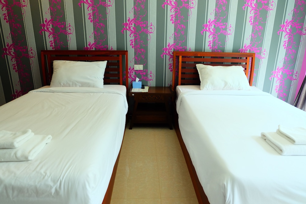 Standard Twin Room photo 2