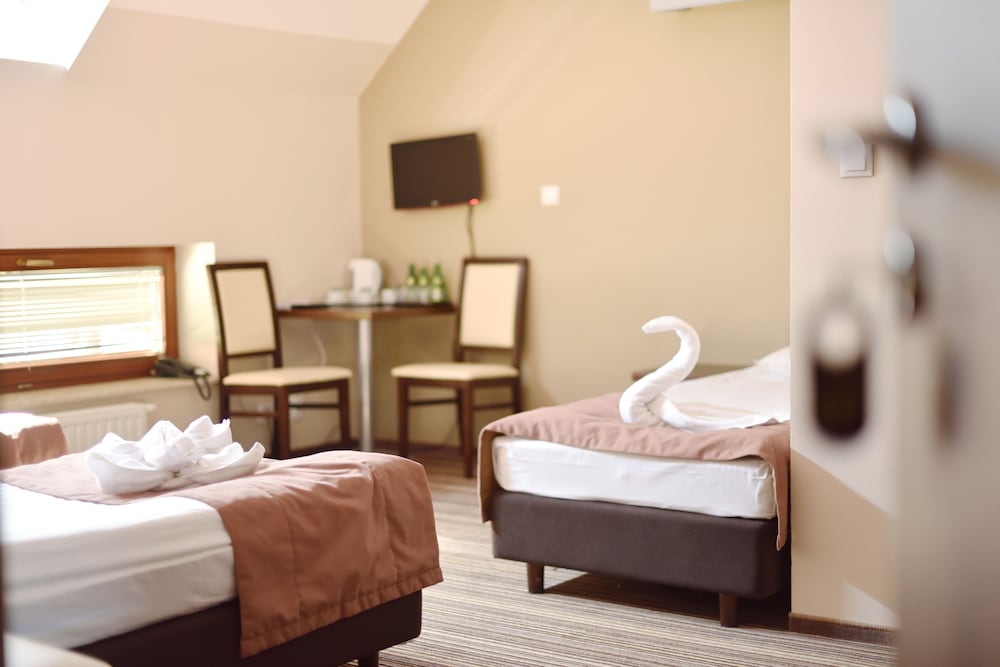 Triple Room, 3 Twin Beds photo 1