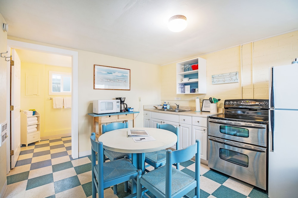Standard Condo, 1 Bedroom, Sea Facing photo 3