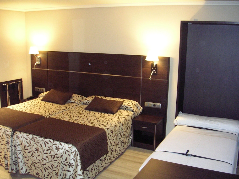 Triple Room - Photo 4