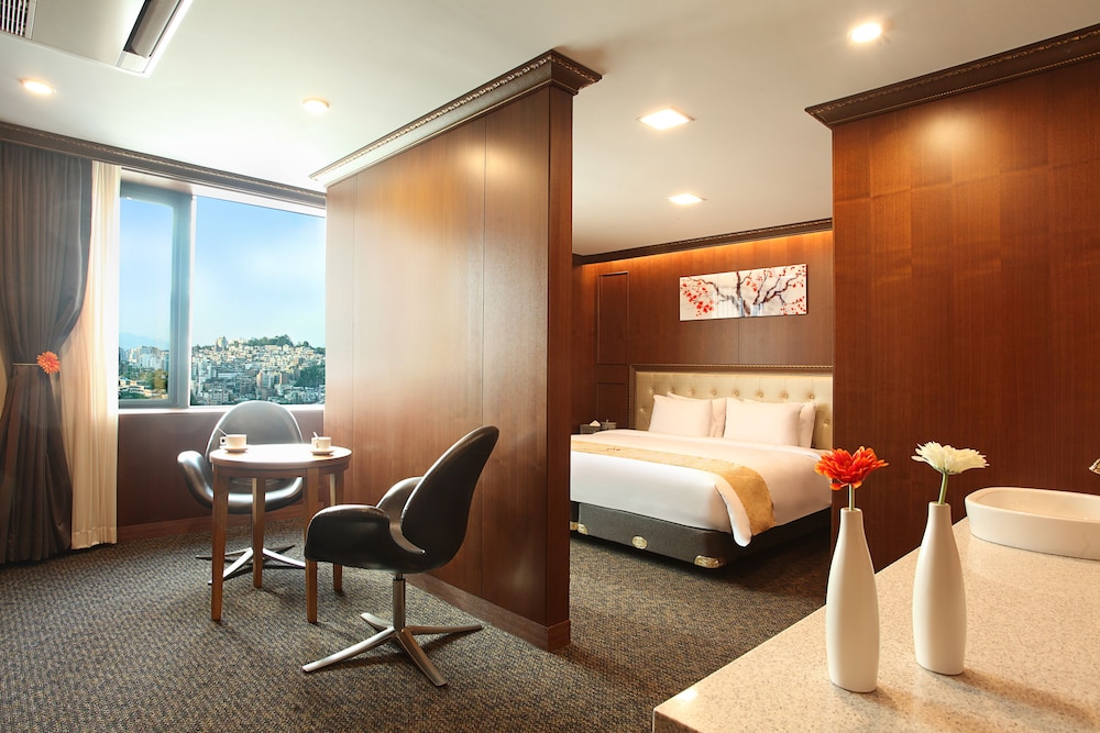 Kings Suite