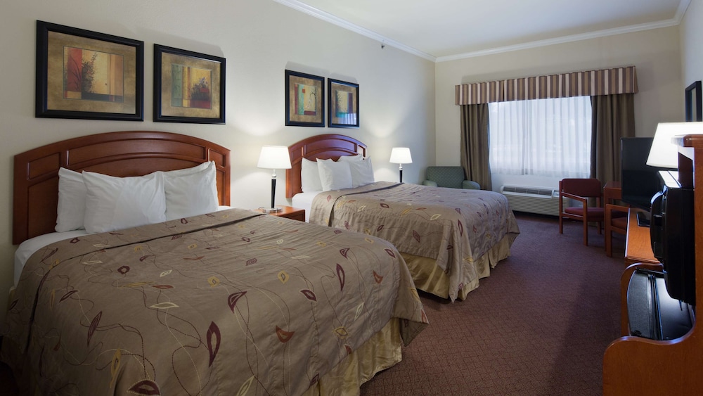 Standard Room, 2 Queen Beds, Accessible, Bathtub photo 3