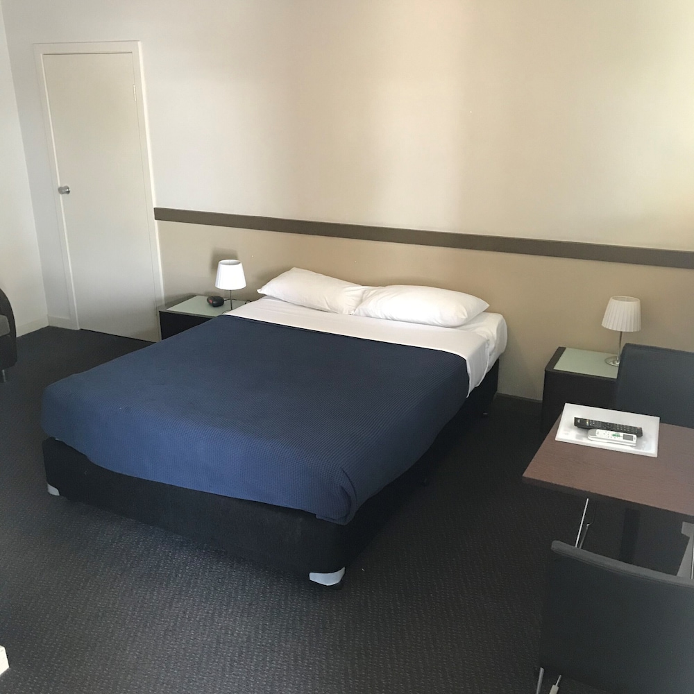 Standard Twin Room, Multiple Beds photo 2