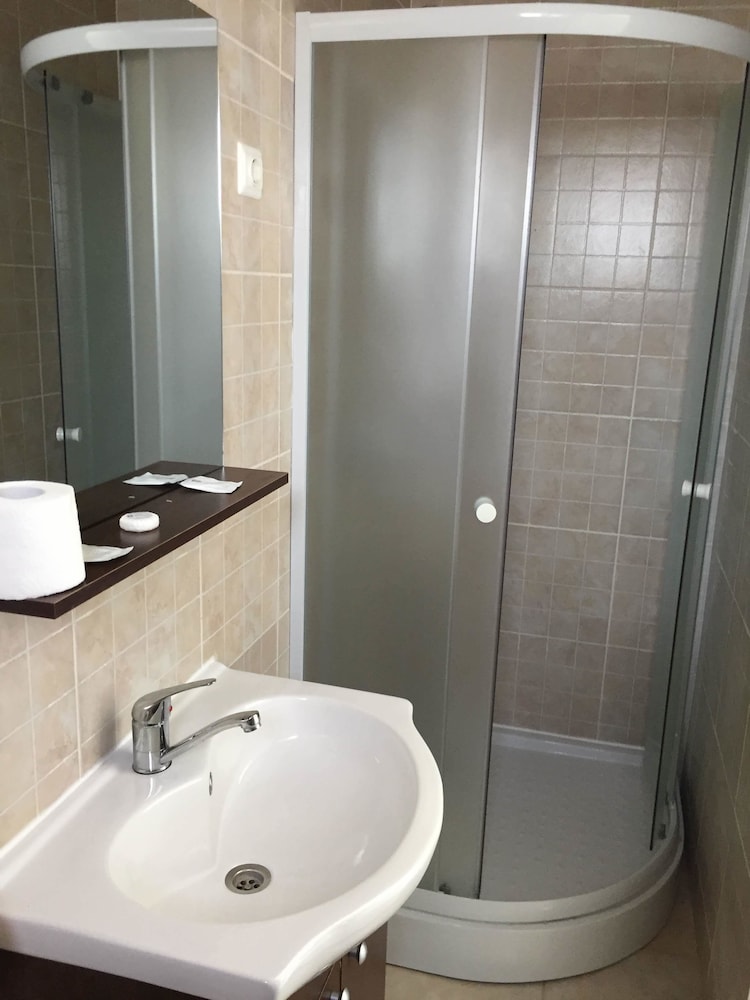 Standard Double Room, 1 Double Bed - Photo 3
