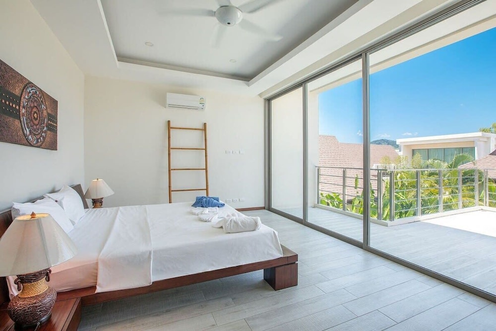Standard Villa photo 3