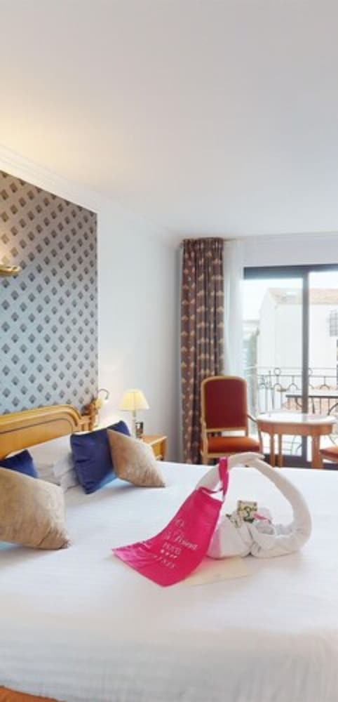 Deluxe Double Room - Photo 3