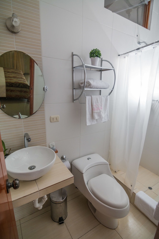 Basic Single Room, 1 Twin Bed photo 3