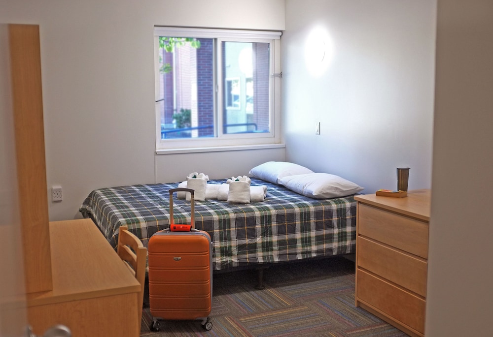 Suite, 1 Bedroom - Photo 3