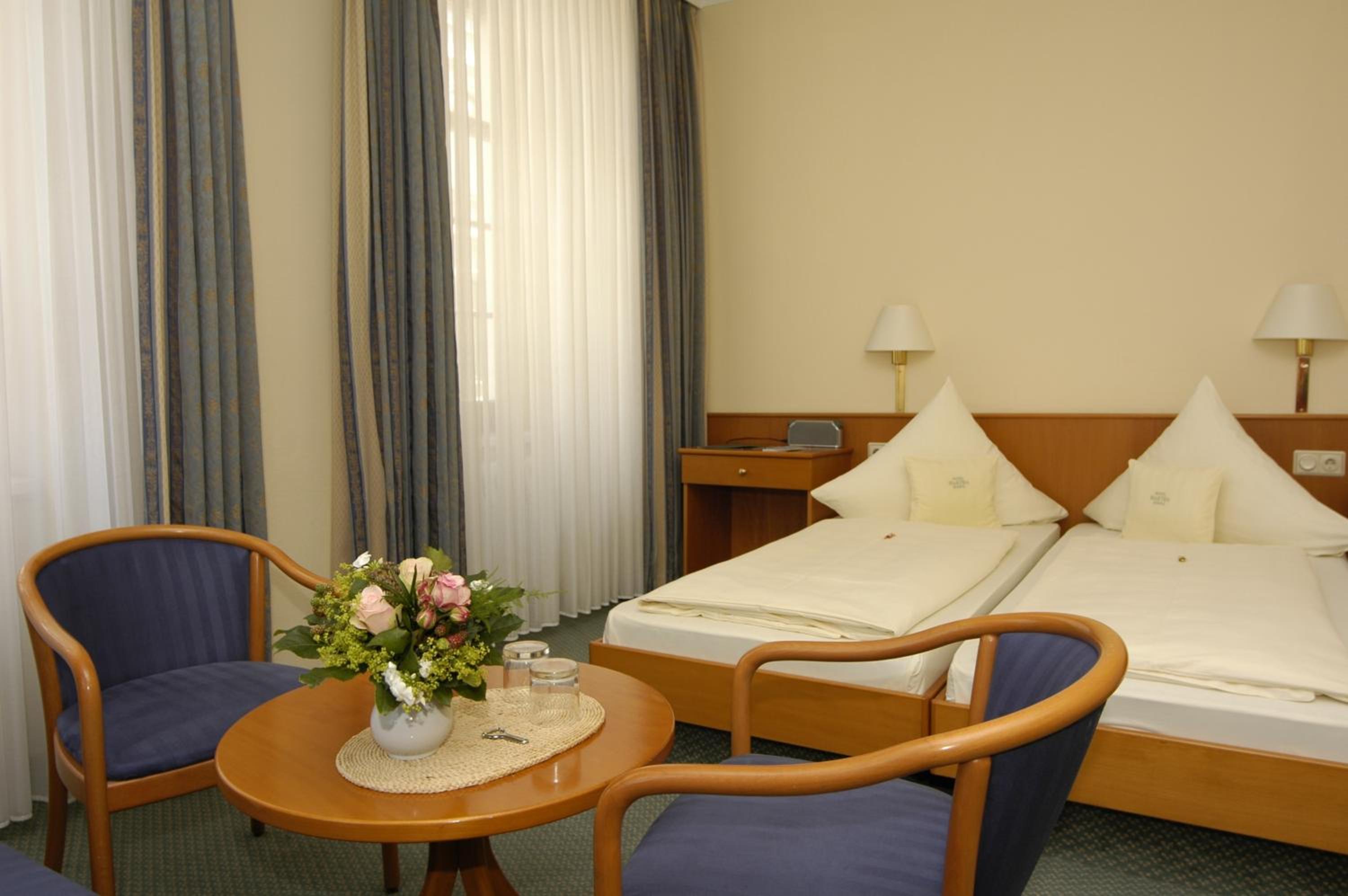 Double Room - Photo 3