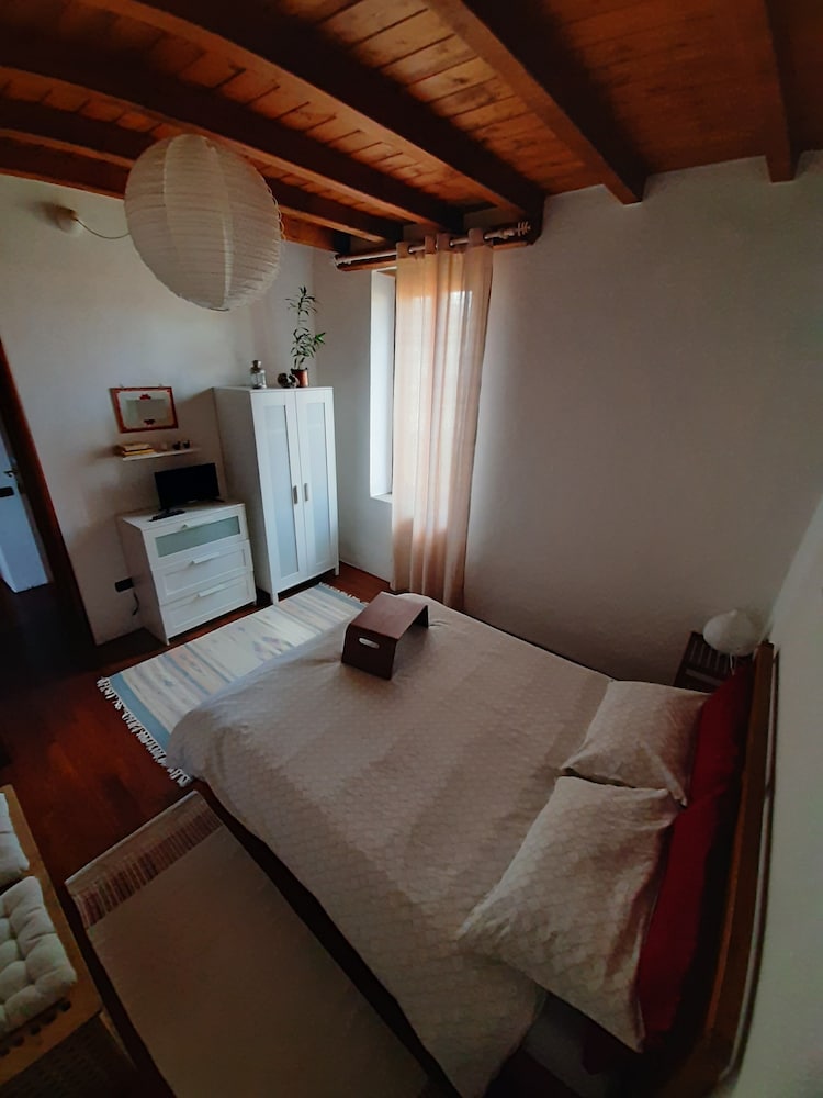 Standard Double Room, Shared Bathroom (1)