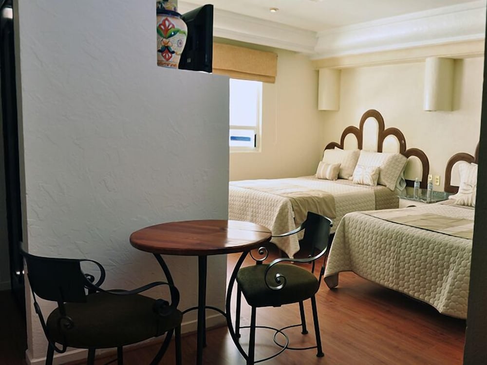 Standard Double Room photo 3