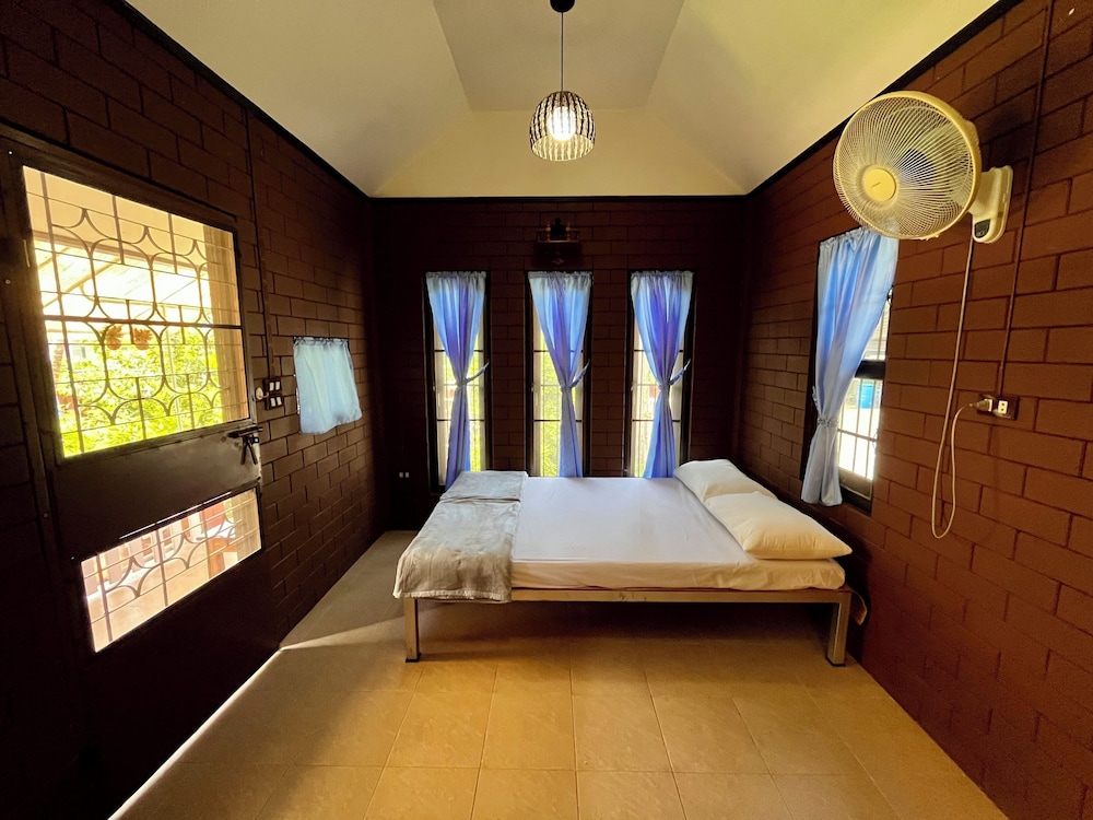 Classic Room, Garden View, Courtyard Area photo 1