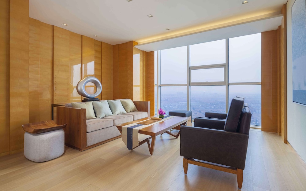 King, Suite, 1 Bedroom photo 3